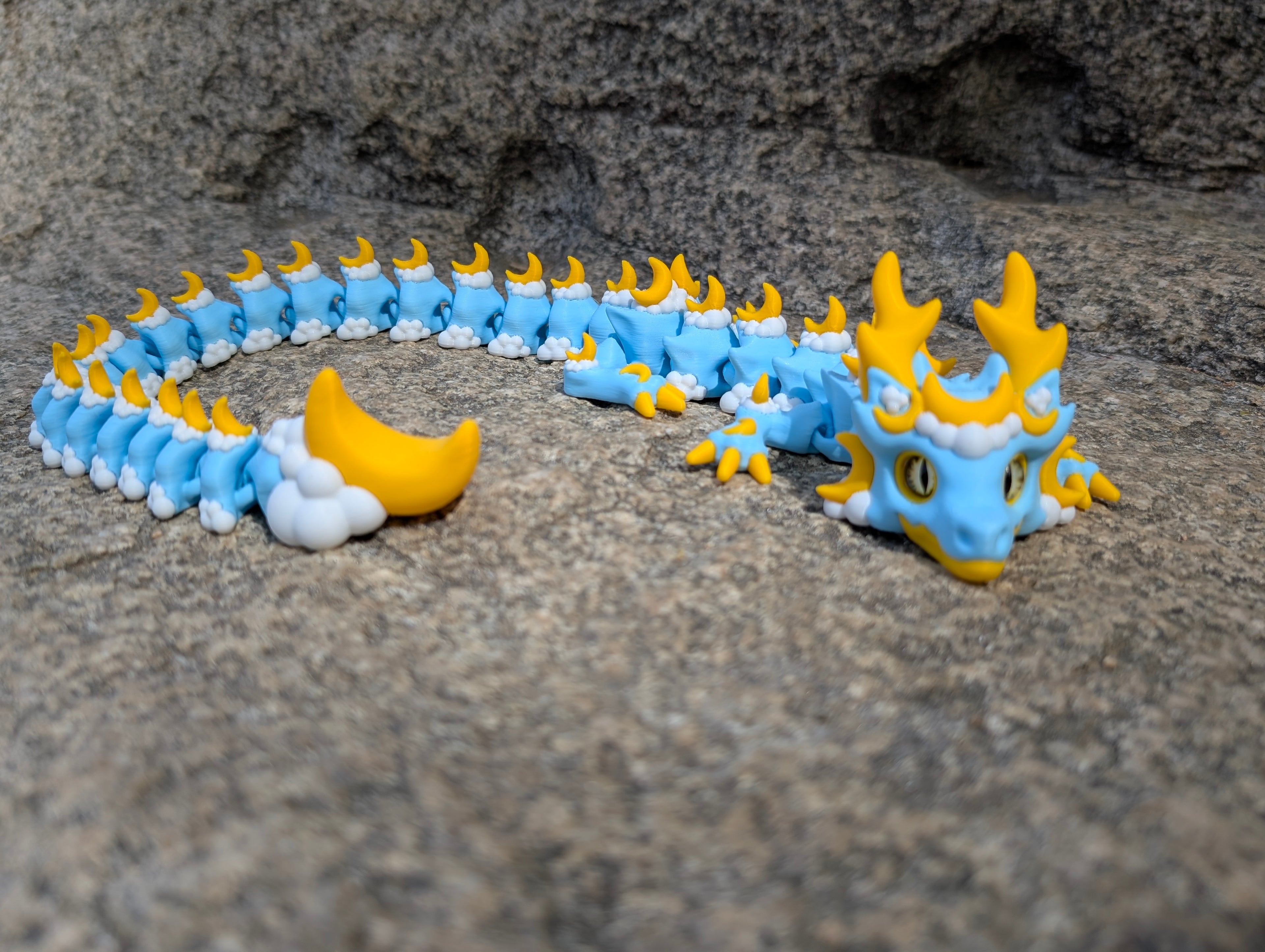 Dragón Celestial Articulado – Figura Flexible Impresa en 3D