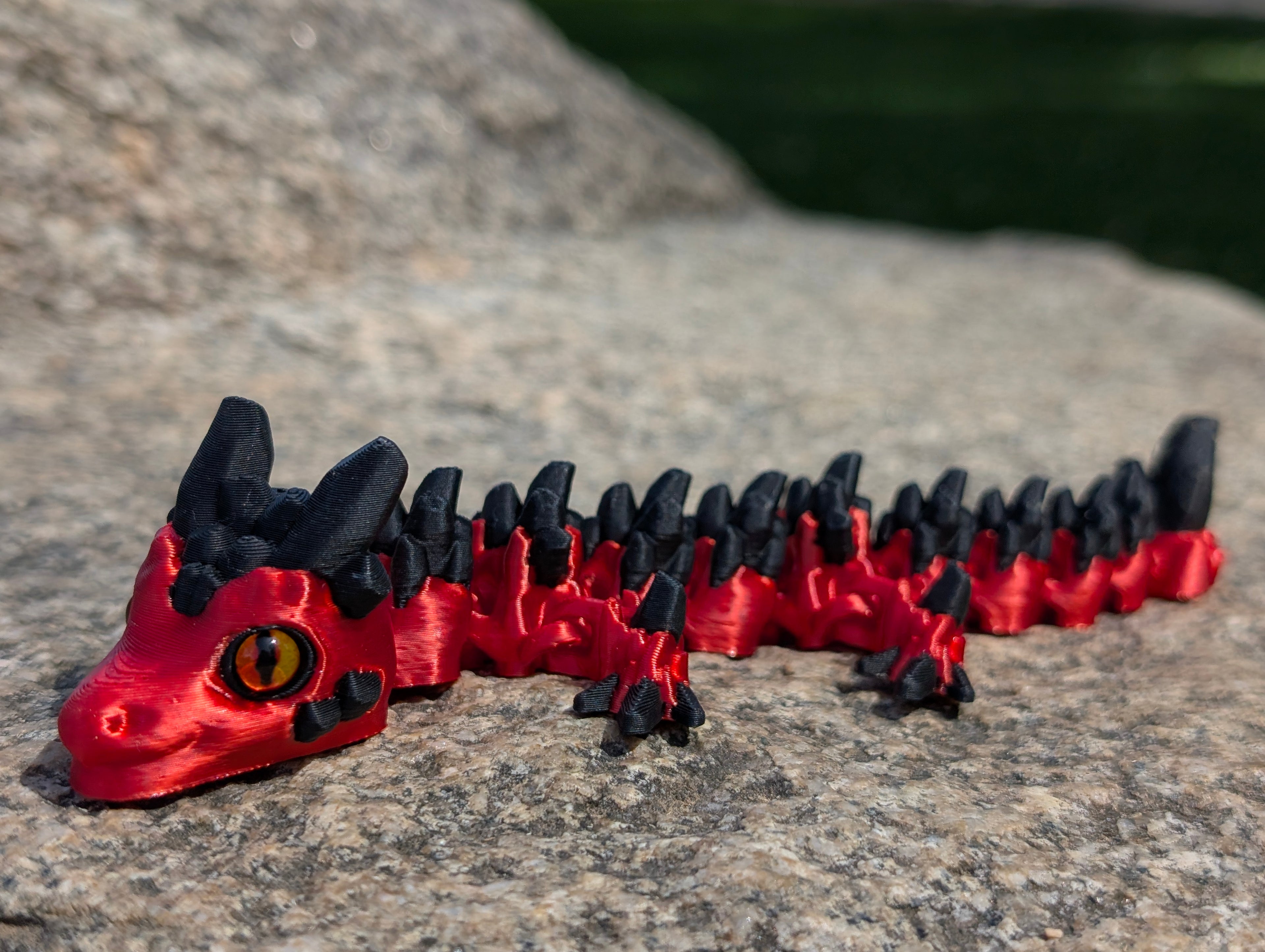 Dragón de piedra Pequeño Articulado ZINKOO – Figura de Fantasía para Regalar y Coleccionar