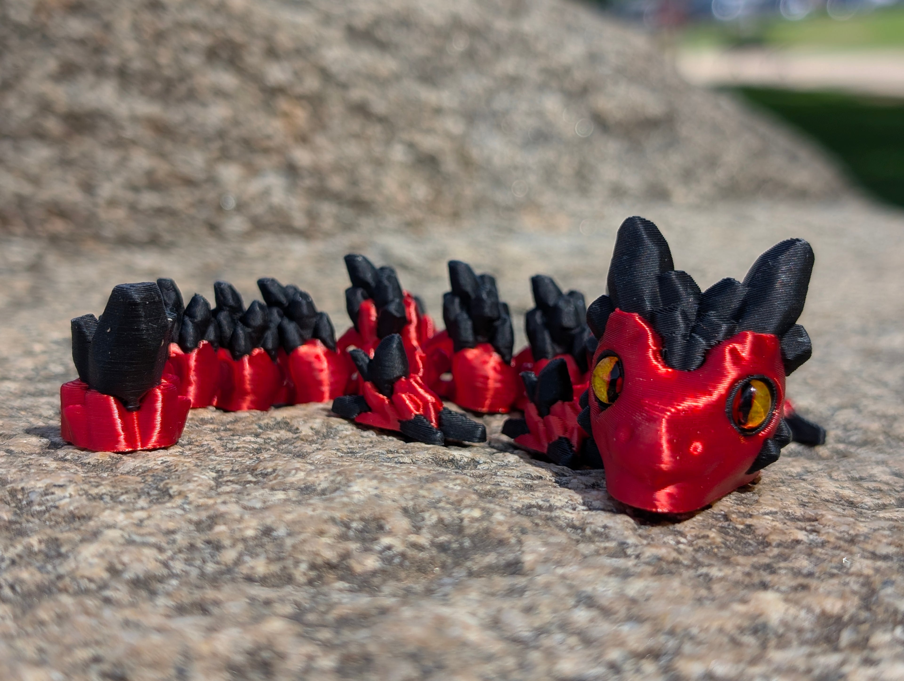 Dragón de piedra Pequeño Articulado ZINKOO – Figura de Fantasía para Regalar y Coleccionar