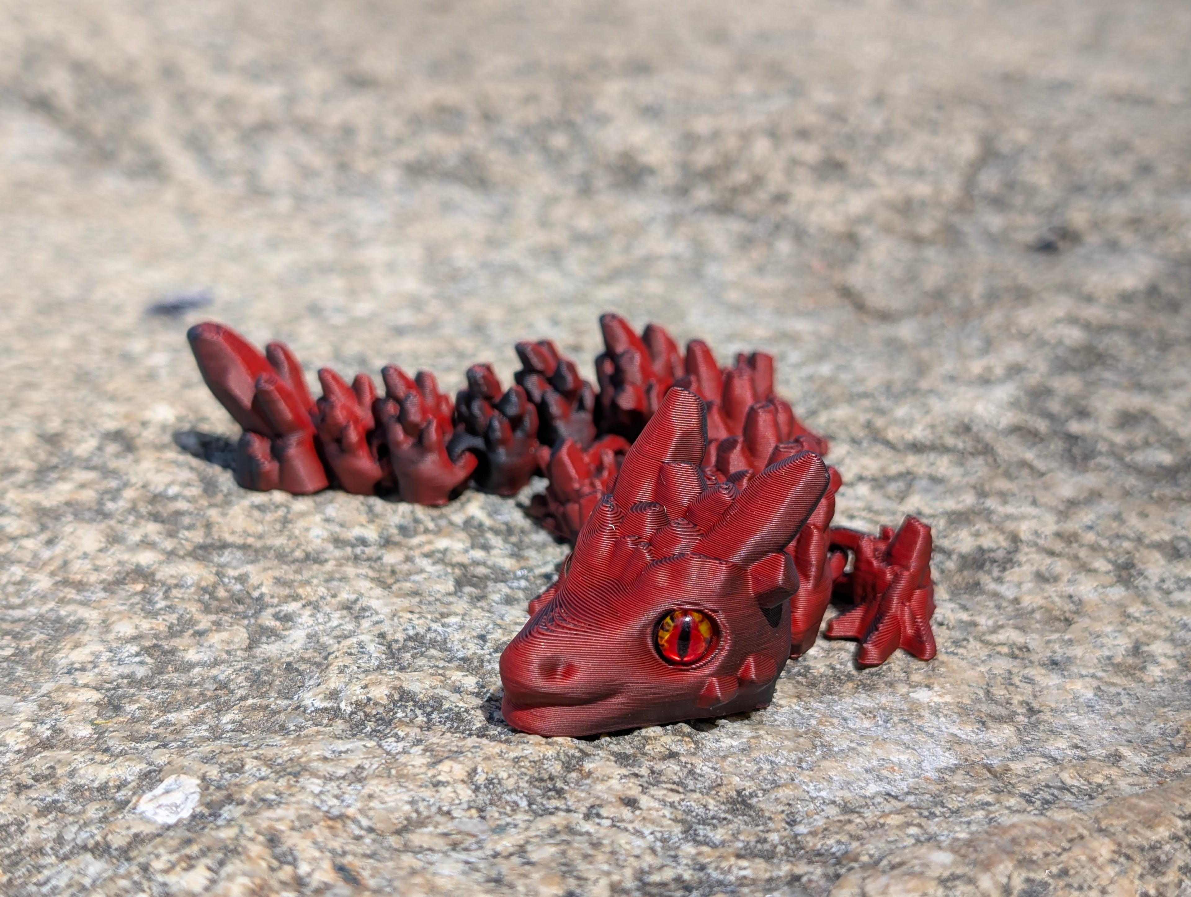 Dragón de piedra Pequeño Articulado ZINKOO – Figura de Fantasía para Regalar y Coleccionar