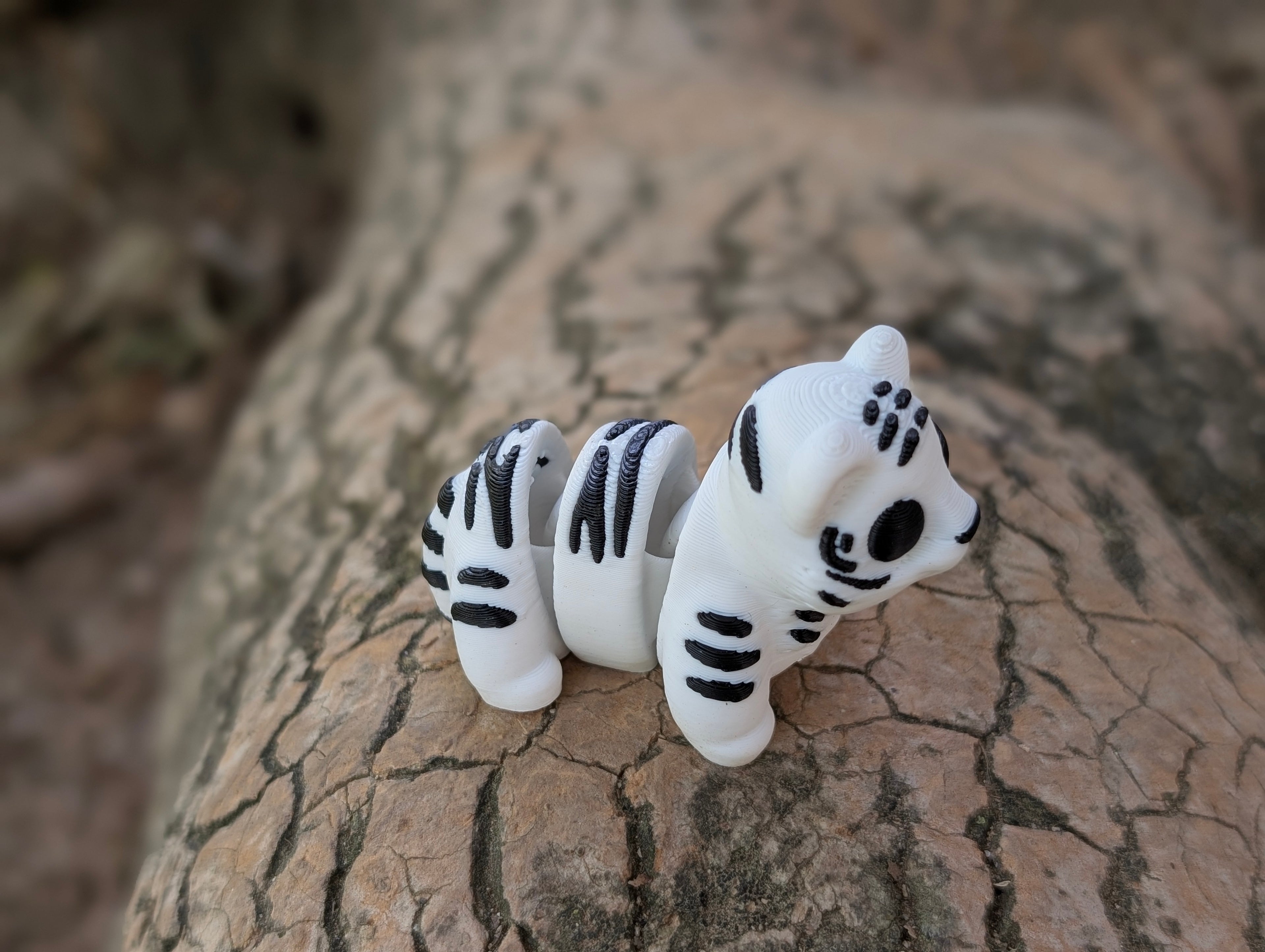 Mini Tigre Blanco articulado impreso en 3D | ZINKOO