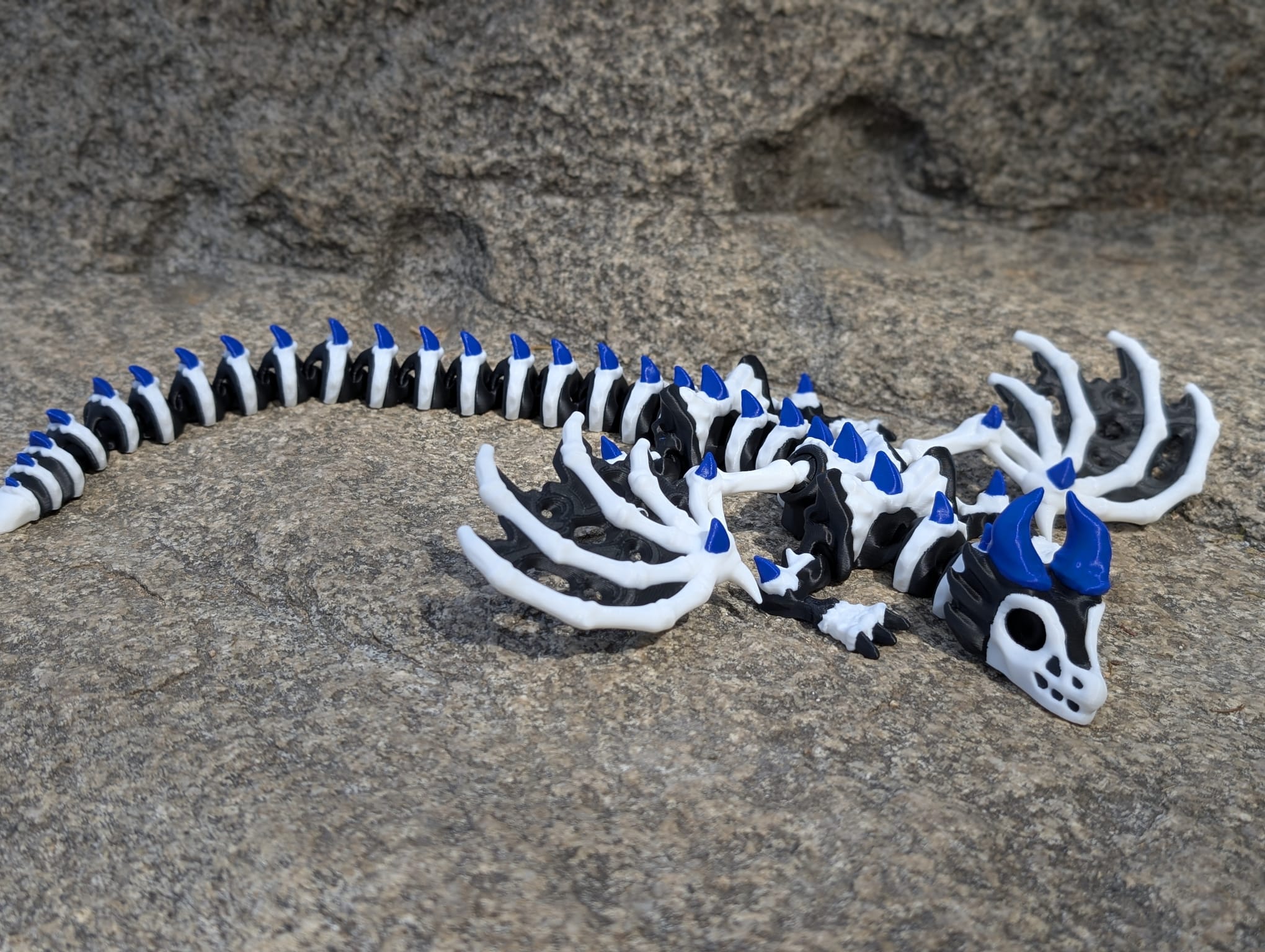 Dragón Esquelético Alado Articulado – Figura Gótica Impresa en 3D