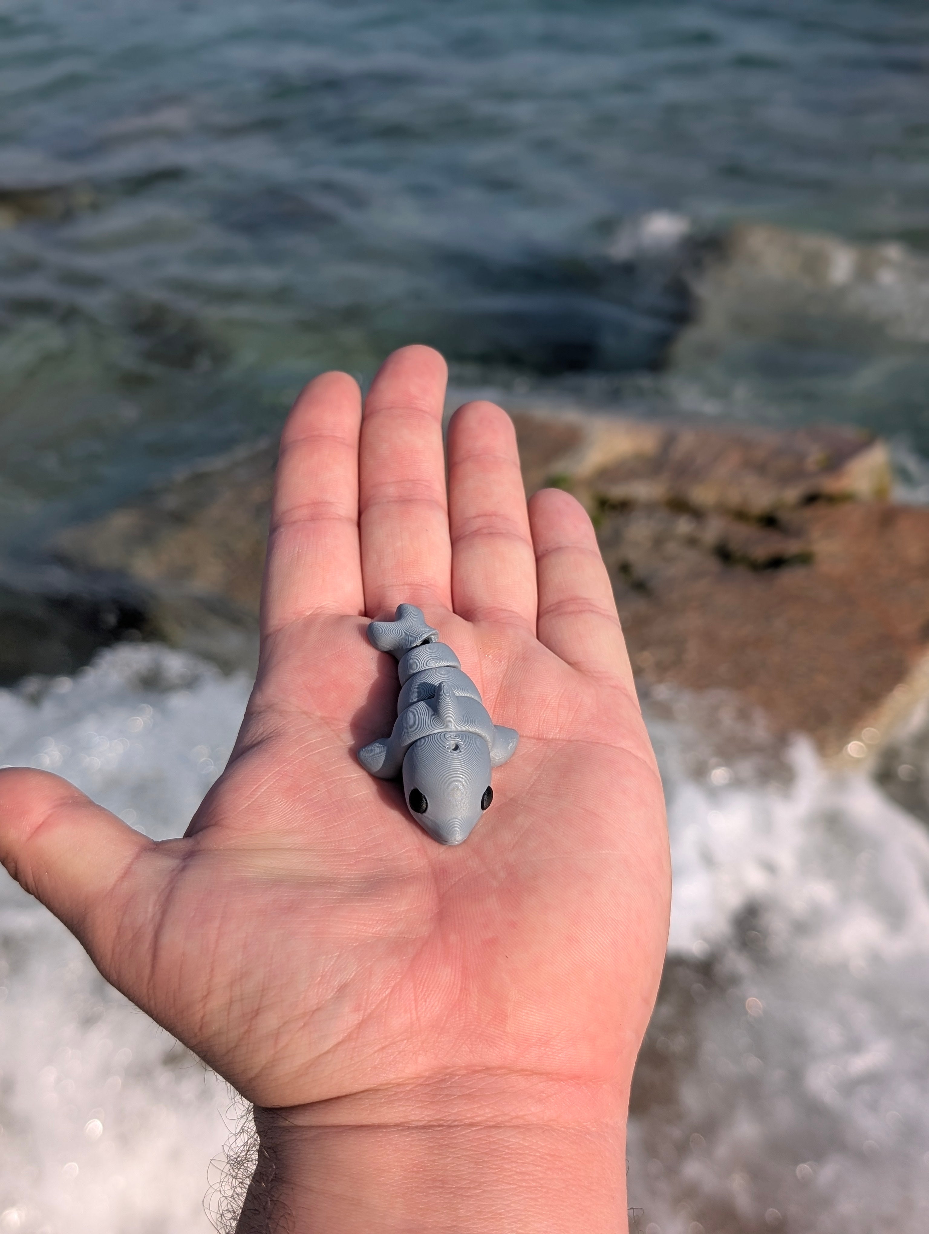 Mini Delfín articulado impreso en 3D | ZINKOO